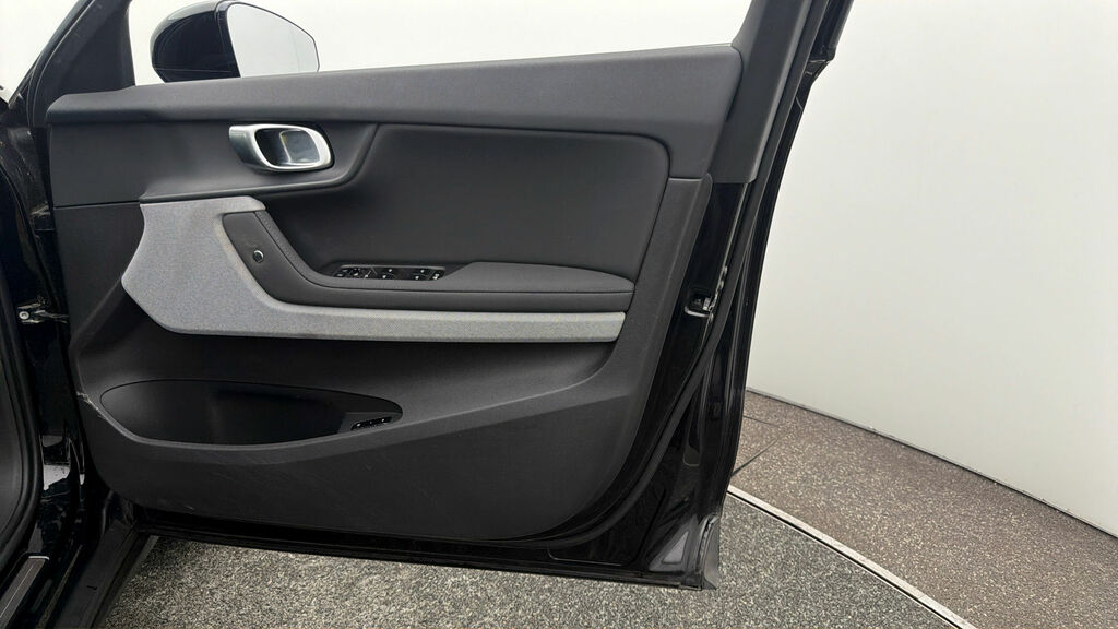 Polestar 2 Standard Range OE22LNO Black #6