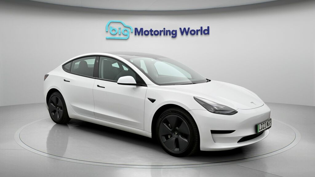 Tesla Model 3 3 Model 3 Rwd White