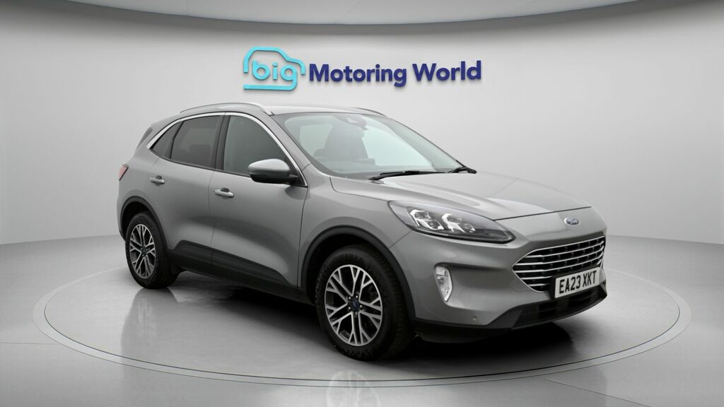 Ford Kuga Titanium Edition EA23XKT Silver