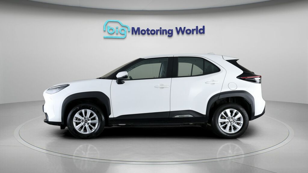 Toyota Yaris Cross Icon White #4