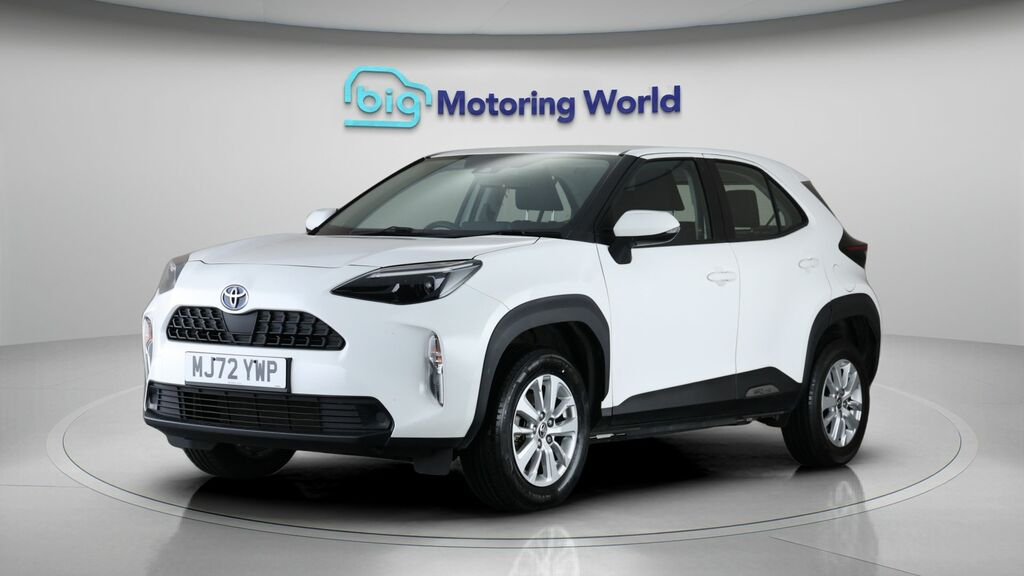 Toyota Yaris Cross Icon White #3
