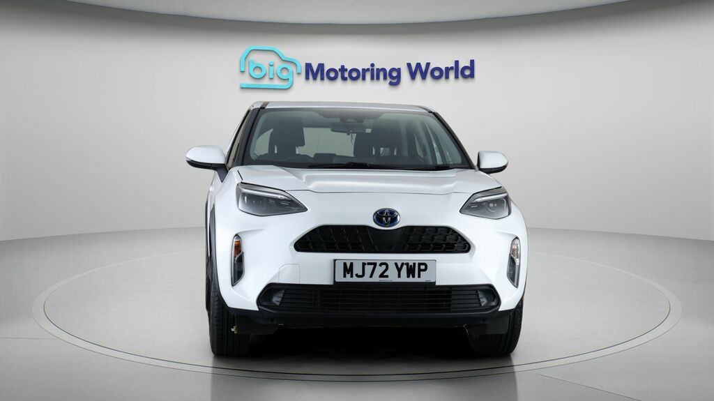 Toyota Yaris Cross Icon White #2