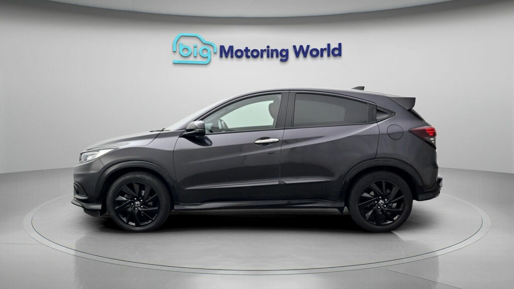 Honda Hr-V Sport Black #4