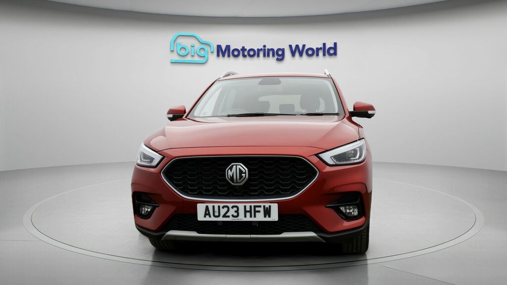 MG ZS Exclusive Red #2