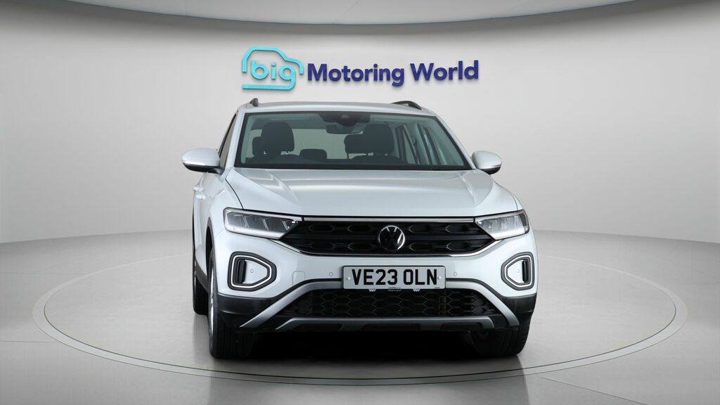 Volkswagen T-Roc Life VE23OLN White #2