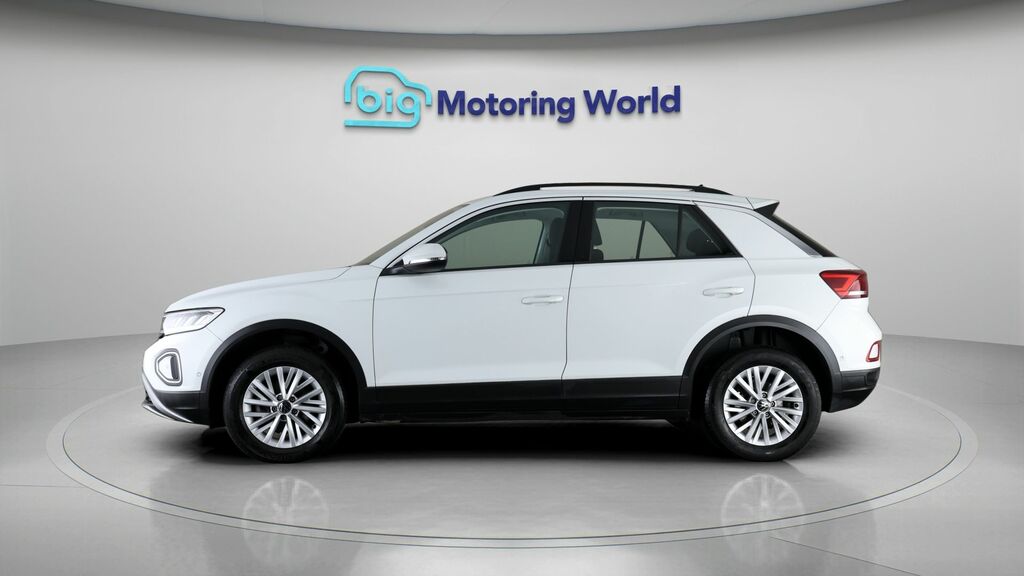 Volkswagen T-Roc Life VE23OLN White #4
