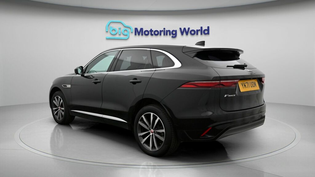 Jaguar F-Pace R-dynamic Se Black #5