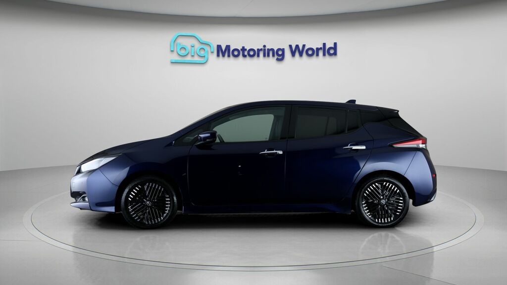 Nissan Leaf Tekna Blue #4
