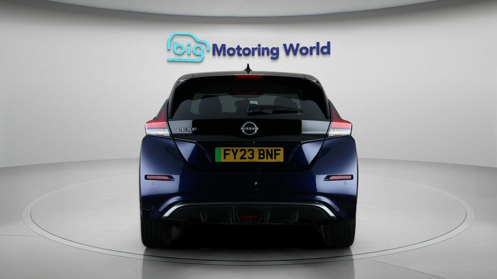 Nissan Leaf Tekna Blue #6