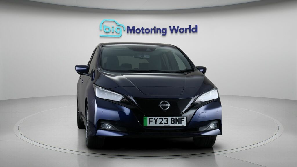 Nissan Leaf Tekna Blue #2