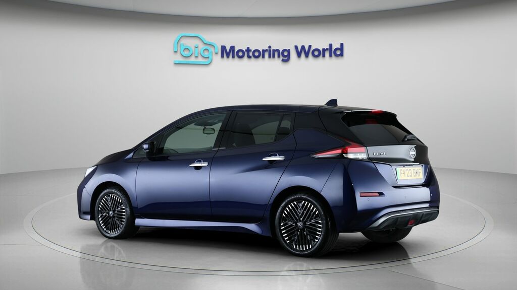 Nissan Leaf Tekna Blue #5