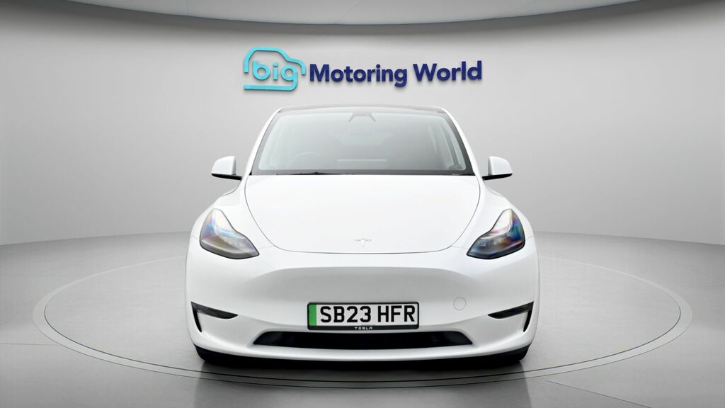 Tesla Model Y Long Range SB23HFR White #2