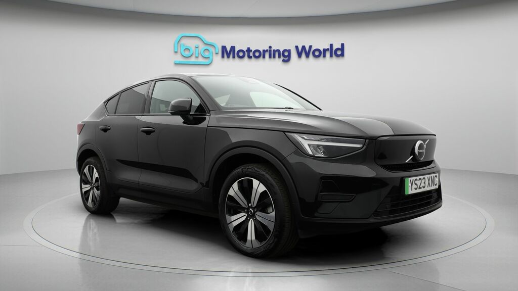 Volvo C40 Core Black