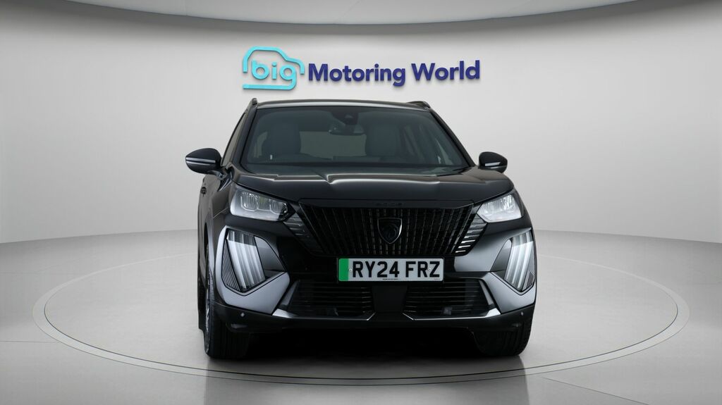 Peugeot e-2008 Allure Black #2
