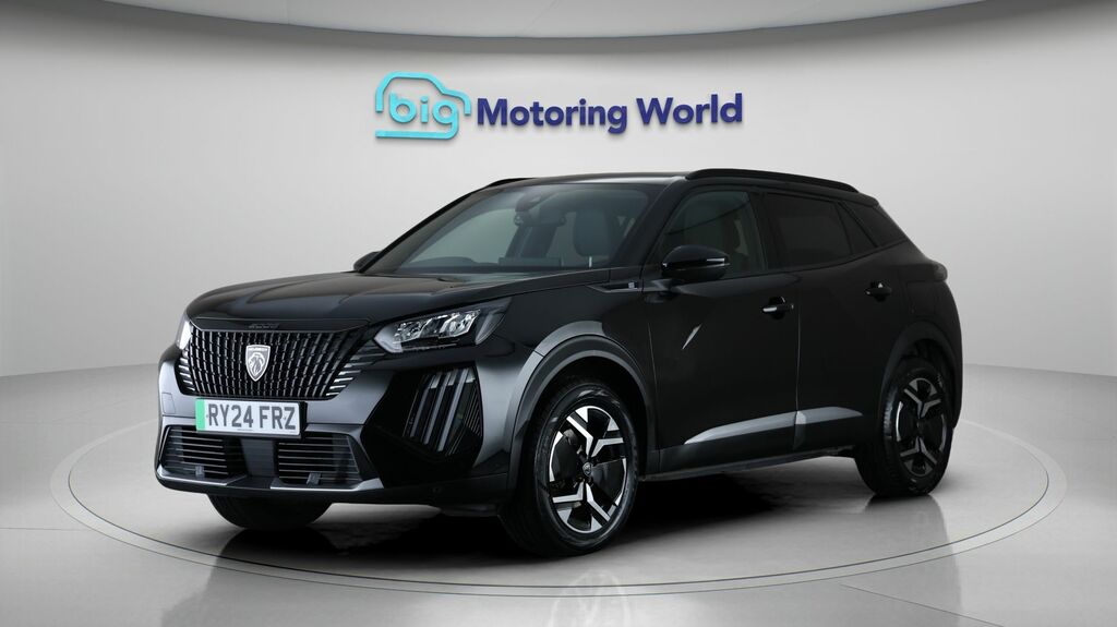 Peugeot e-2008 Allure Black #3