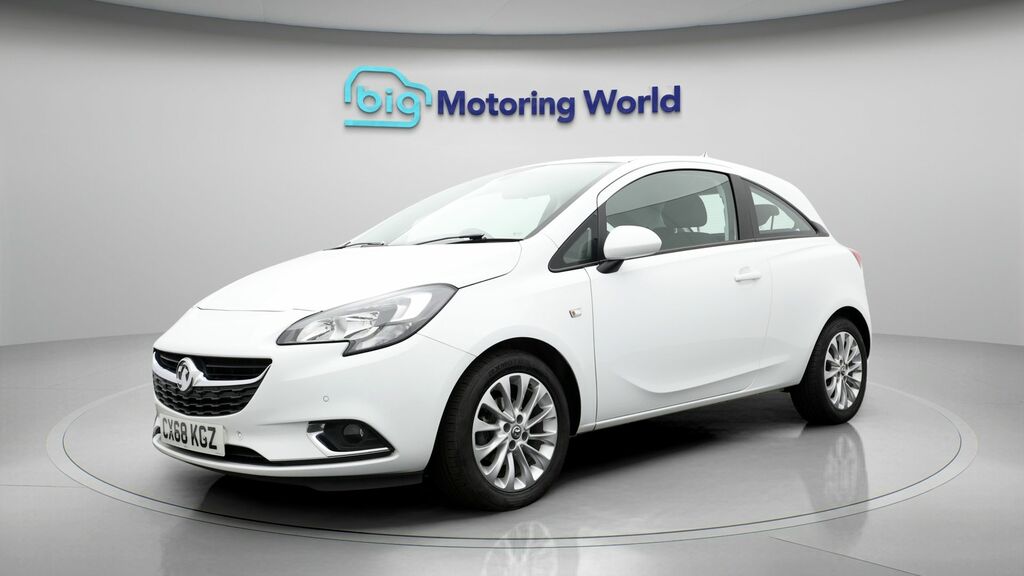 Vauxhall Corsa Se Nav CX68KGZ White #3
