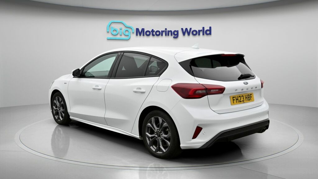 Ford Focus St-line White #5