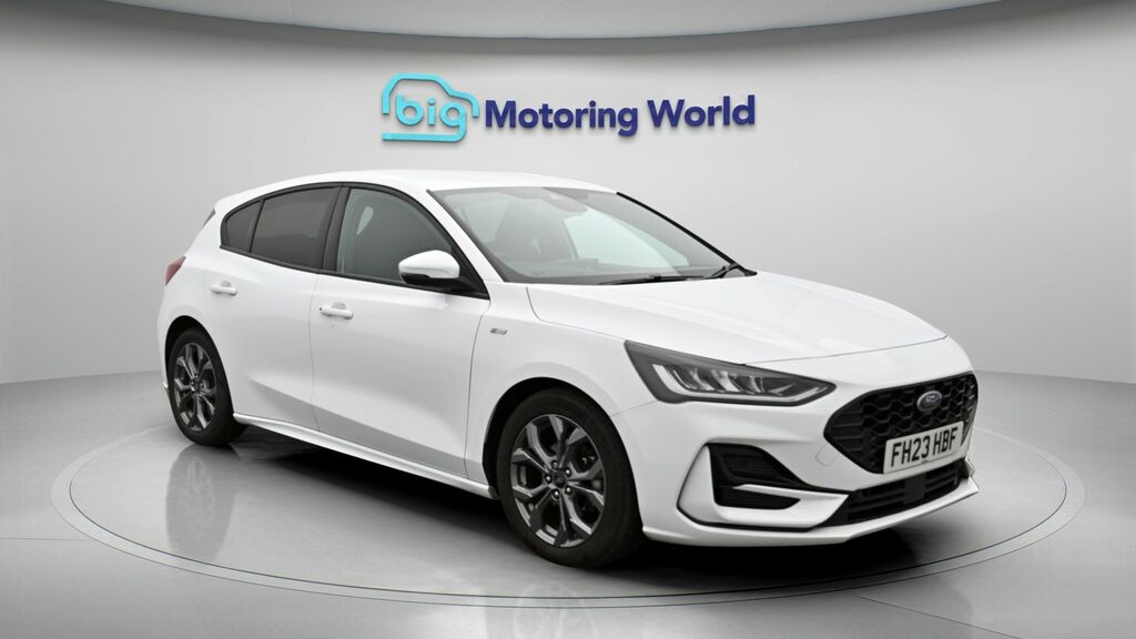 Ford Focus St-line White
