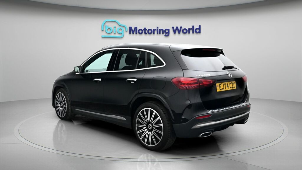 Mercedes-Benz GLA Class Amg Line Black #5
