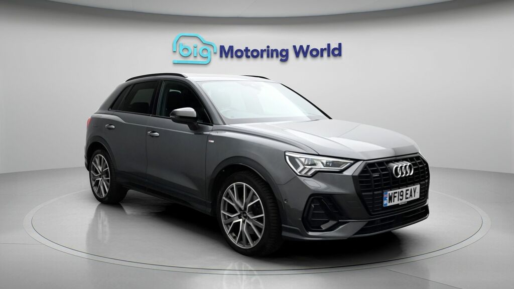 Audi Q3 Vorsprung Grey