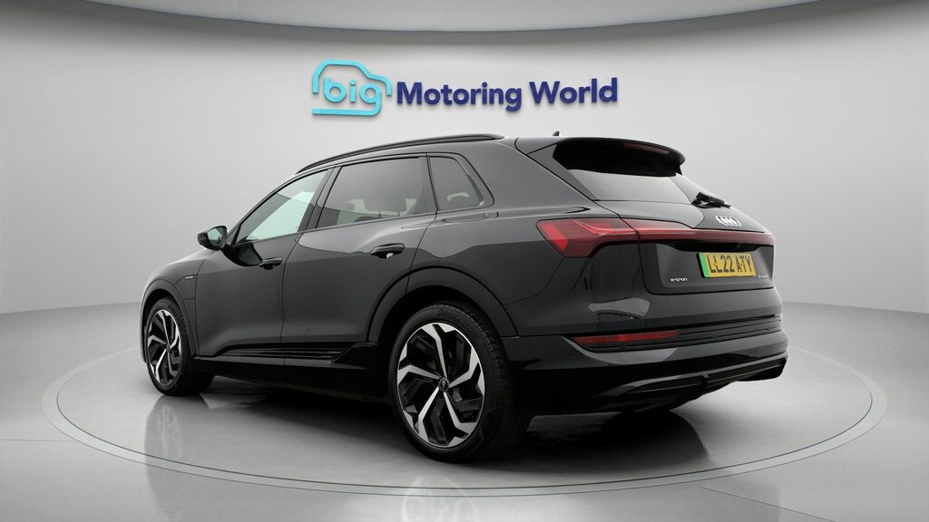 Audi E-tron Black Edition LL22ATY Black #5