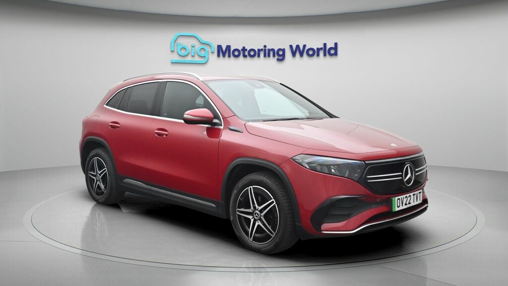Mercedes-Benz EQA Amg Line Red