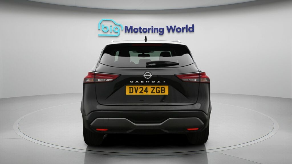 Nissan Qashqai 1.3 Dig-t Mh 158 Tekna Xtronic Green #6