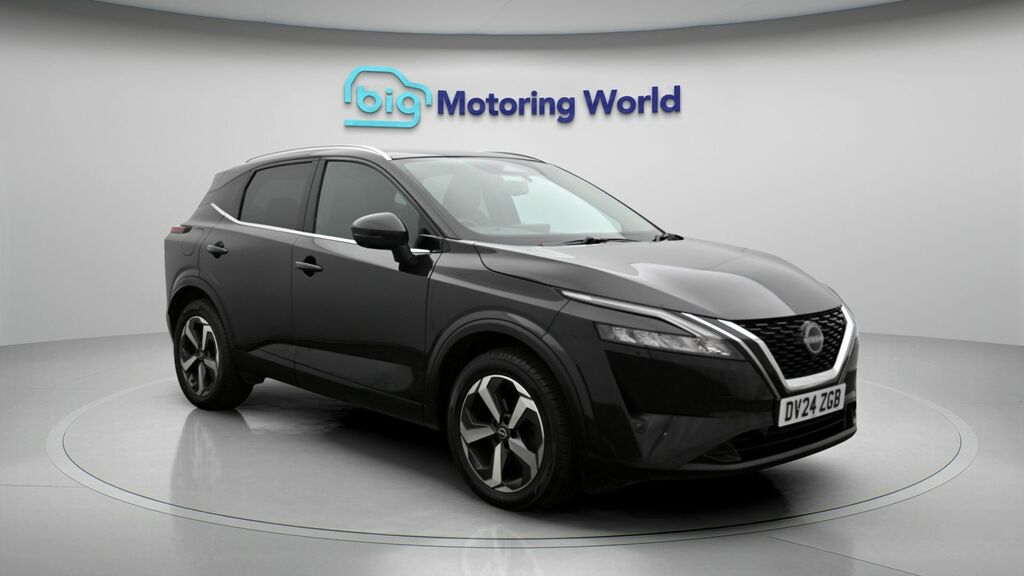 Nissan Qashqai 1.3 Dig-t Mh 158 Tekna Xtronic Green #1