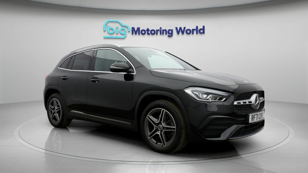 Mercedes-Benz GLA Class Exclusive Edition RF71CWY Black