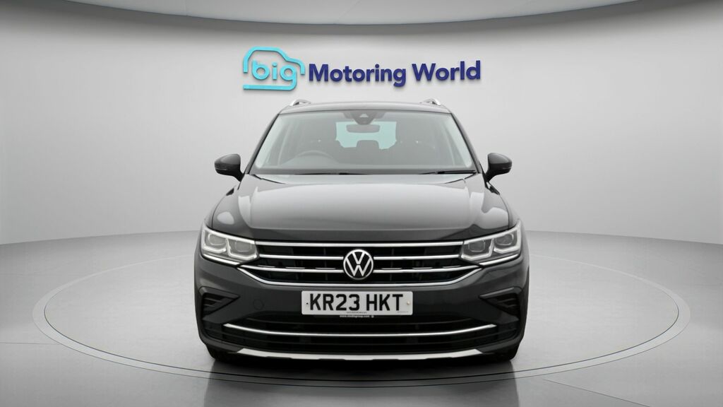 Volkswagen Tiguan Elegance KR23HKT Grey #2