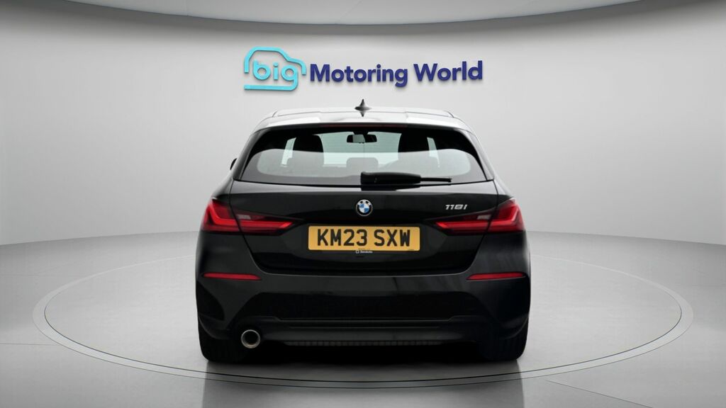 BMW 1 Series Sport Black #6
