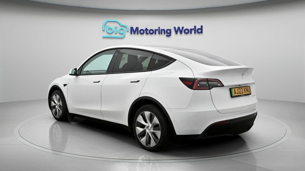 Tesla Model Y Long Range AJ22KNU White #5
