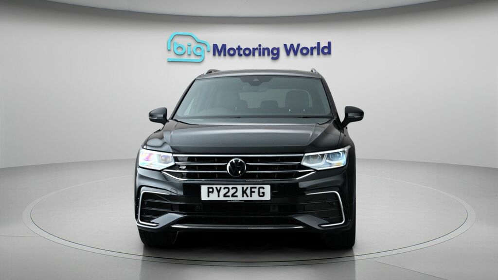 Volkswagen Tiguan Allspace R-line PY22KFG Black #2