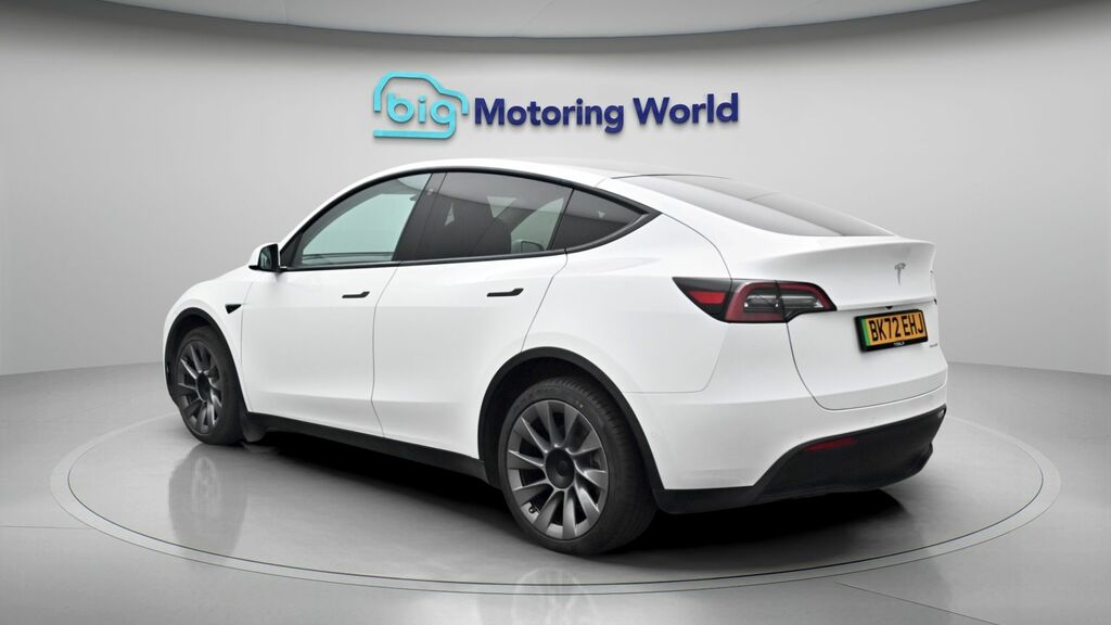 Tesla Model Y Long Range BK72EHJ White #5