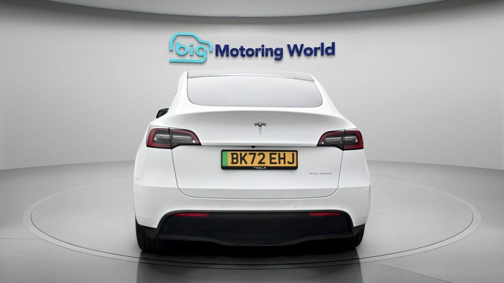Tesla Model Y Long Range BK72EHJ White #6
