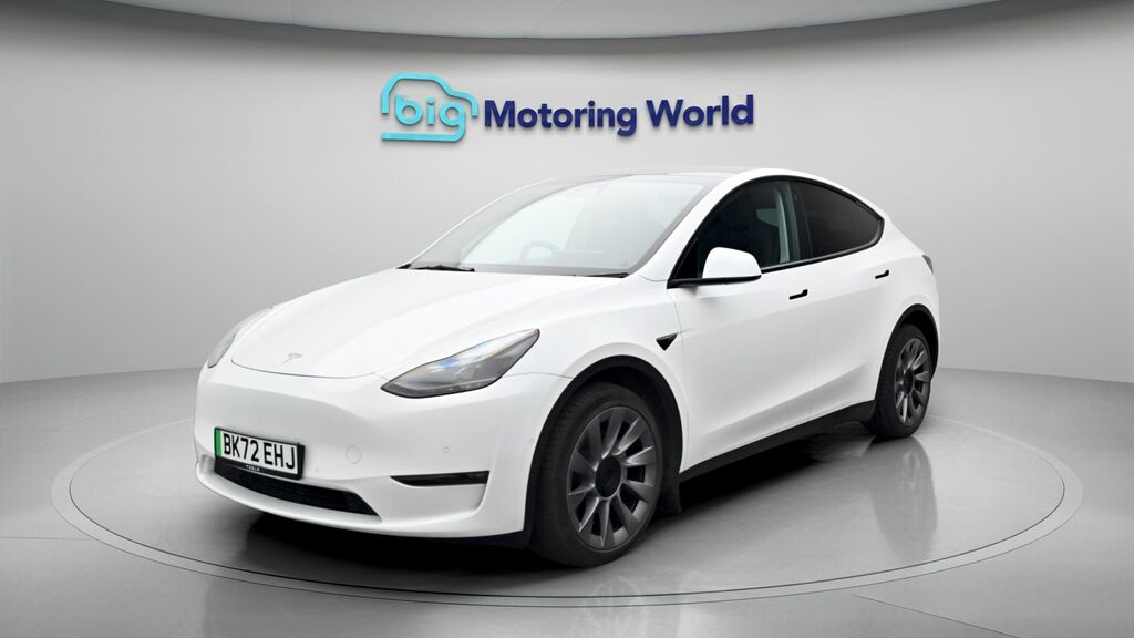 Tesla Model Y Long Range BK72EHJ White #3