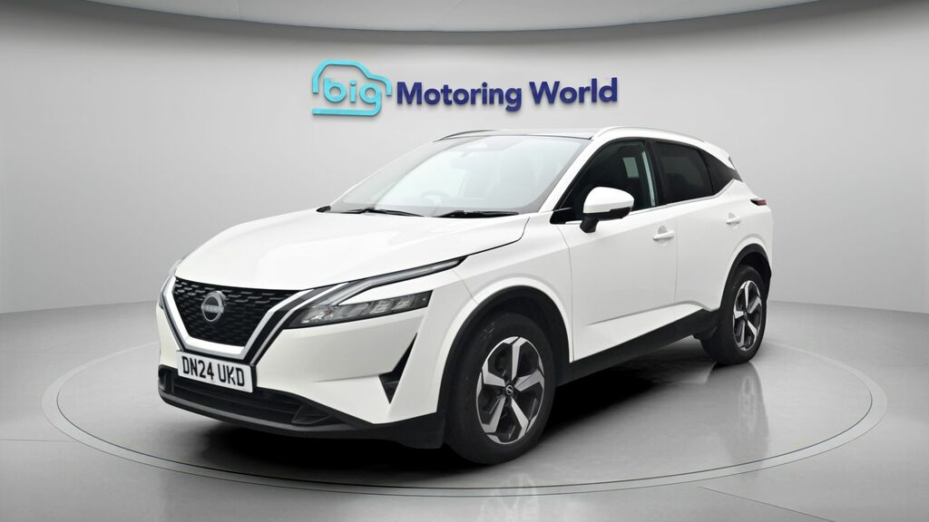 Nissan Qashqai N-connecta DN24UKD White #3