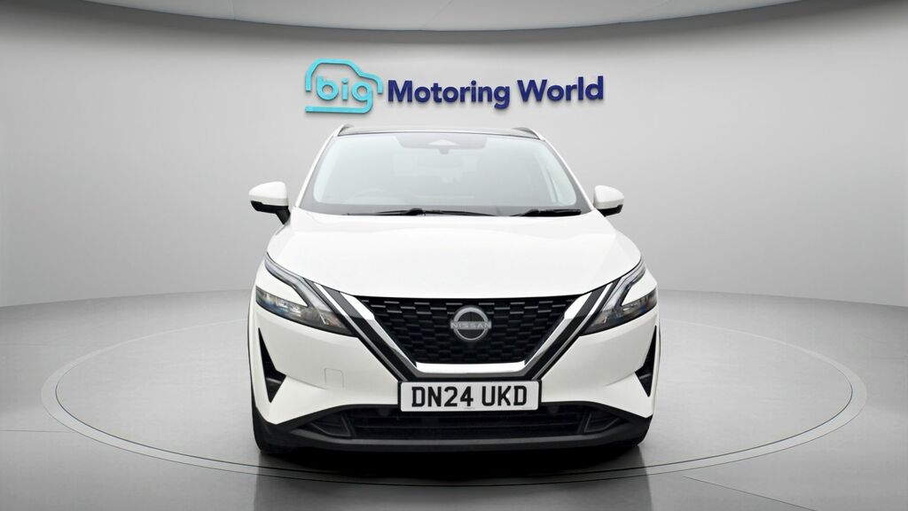 Nissan Qashqai N-connecta DN24UKD White #2