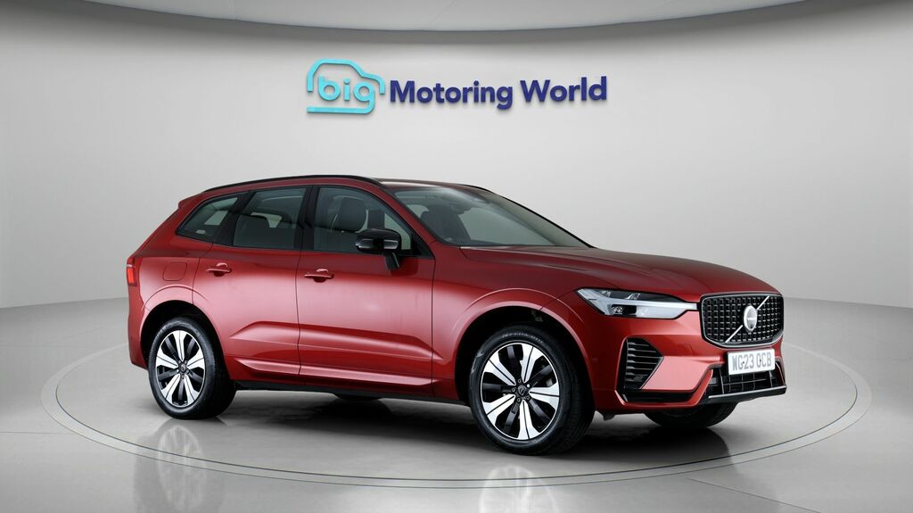 Volvo XC60 Plus Red
