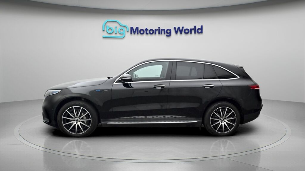 Mercedes-Benz EQC Amg Line Black #4