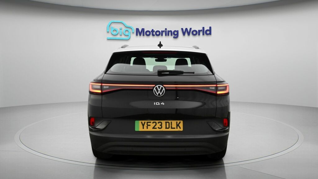 Volkswagen ID.4 Life Black #6