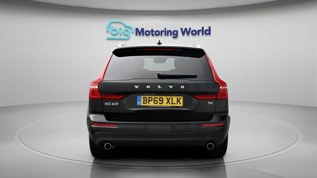 Volvo XC60 Edition Black #6