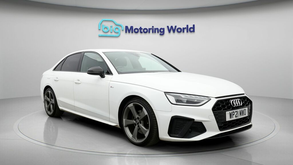 Audi A4 Black Edition White
