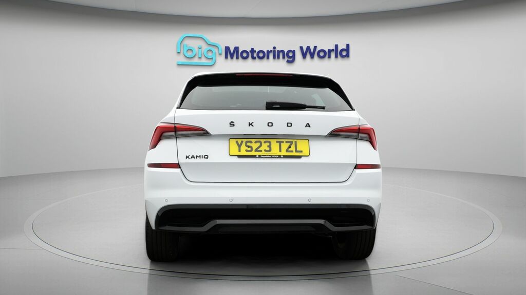 Skoda Kamiq Monte Carlo YS23TZL White #6