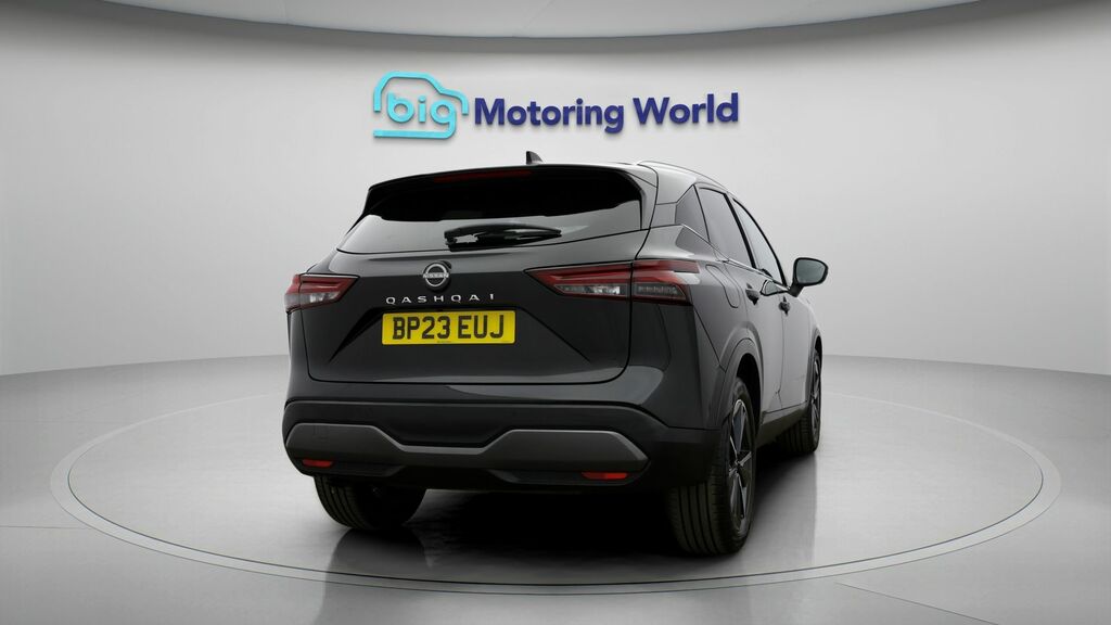 Nissan Qashqai Tekna Black #6