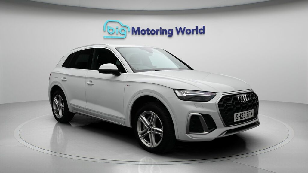 Audi Q5 S Line SH23ZFM White