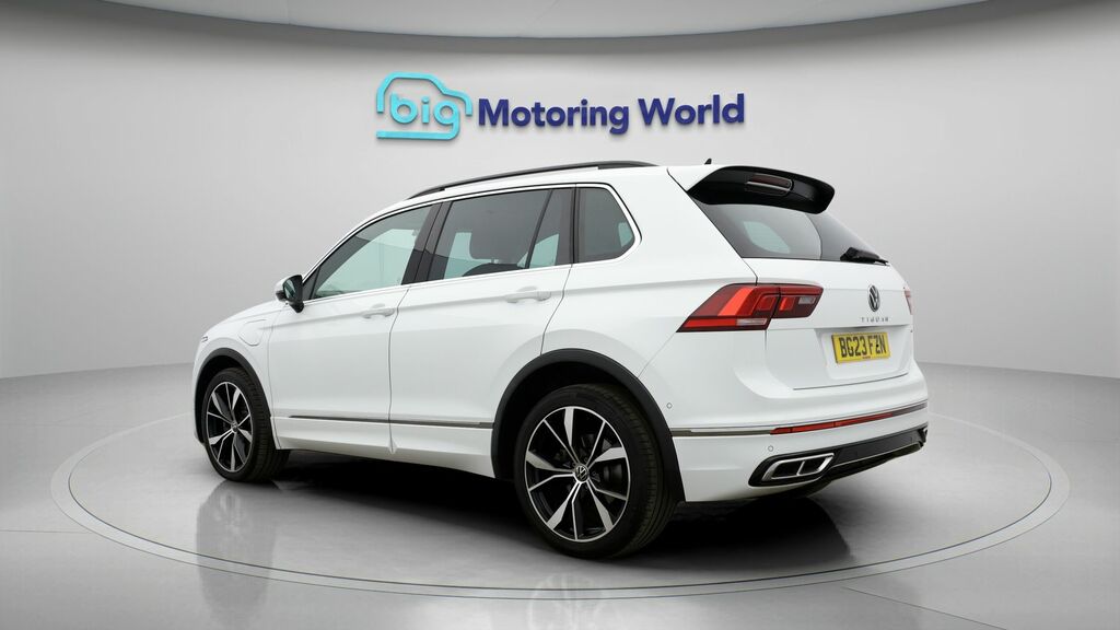 Volkswagen Tiguan R-line BG23FZN White #5