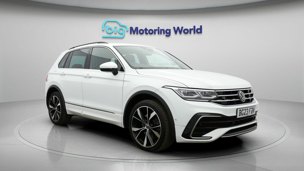 Volkswagen Tiguan R-line White