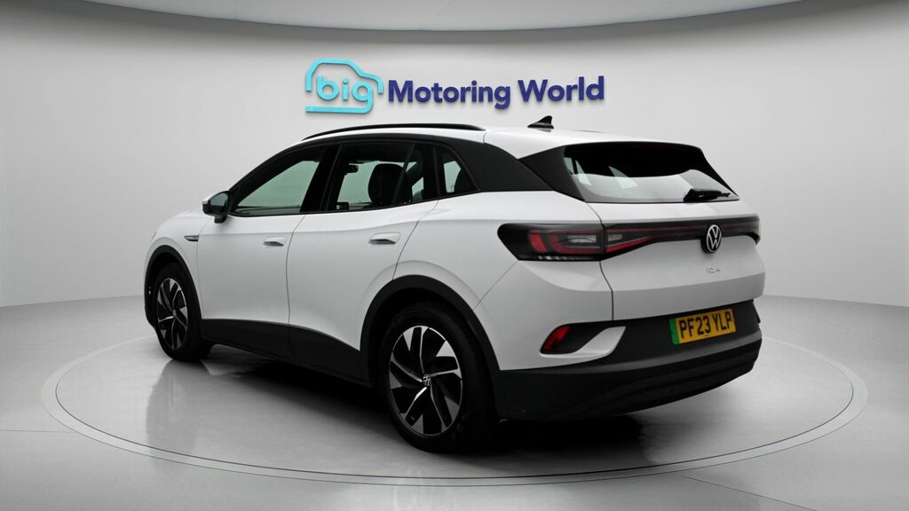 Volkswagen ID.4 Life Edition White #5