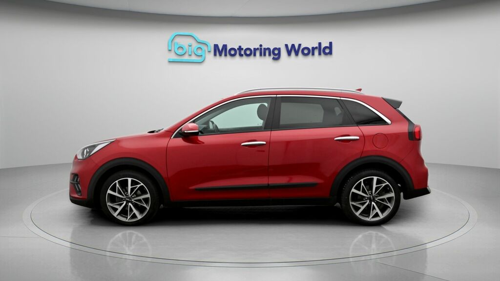 Kia Niro 3 FN71OBZ Red #4